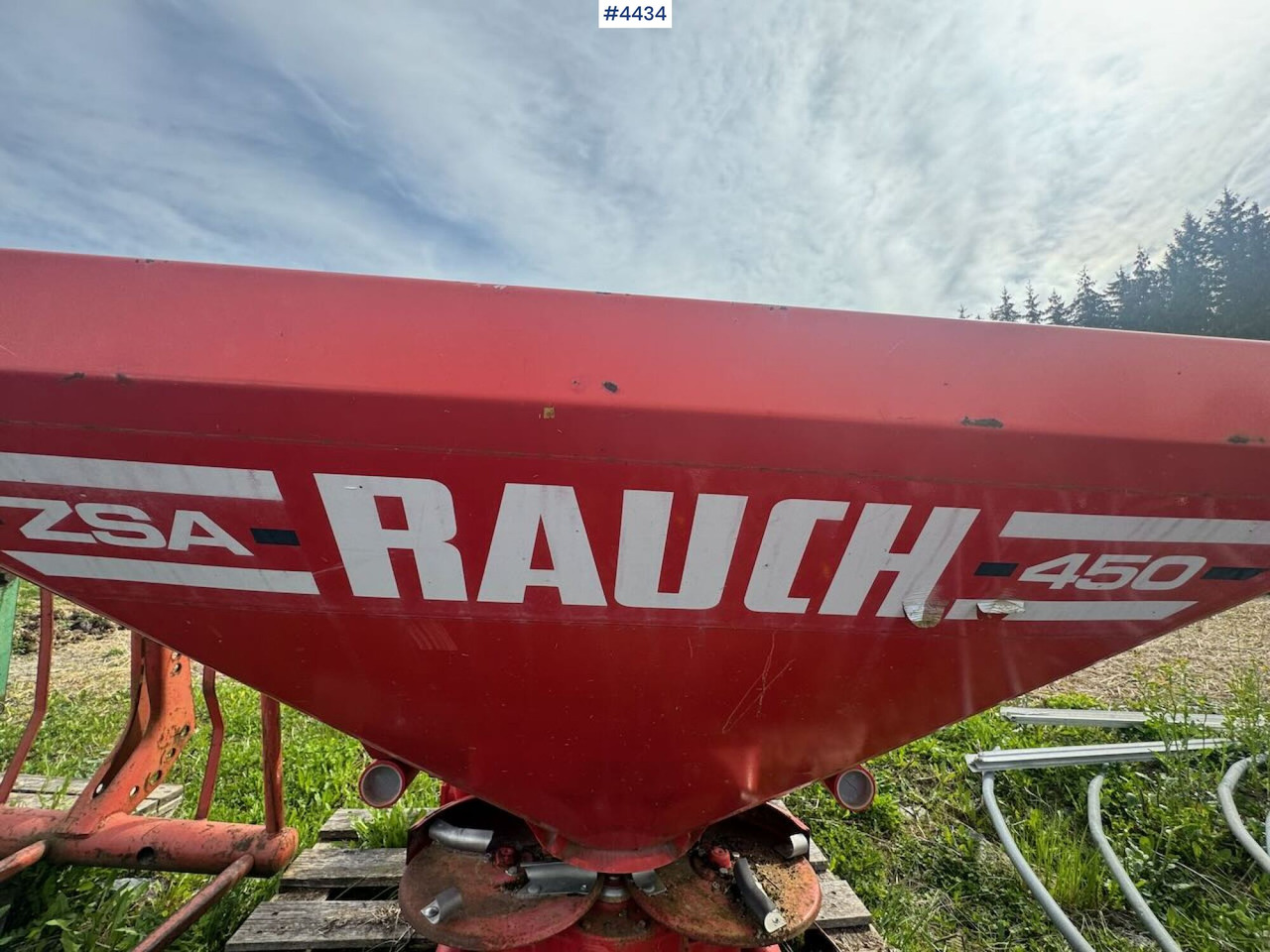 Rauch ZSA 450 Fertilizer spreader - آلة رش الأسمدة: صور 2 Rauch ZSA 450 Fertilizer spreader - آلة رش الأسمدة: صور 2