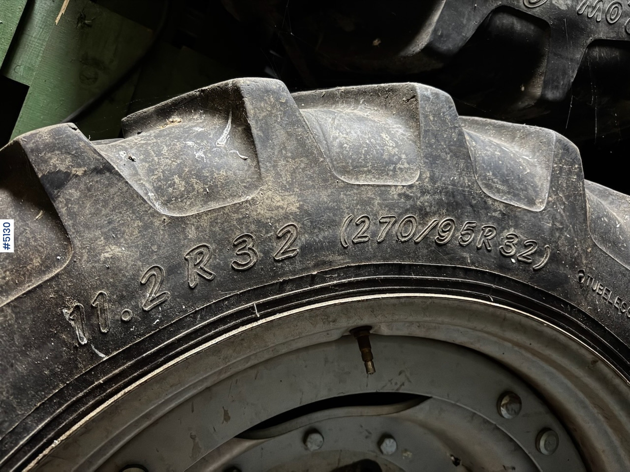 Sprayer wheels 12.4 R46 and 11.2 R32 - آلة الرش: صور 5 Sprayer wheels 12.4 R46 and 11.2 R32 - آلة الرش: صور 5