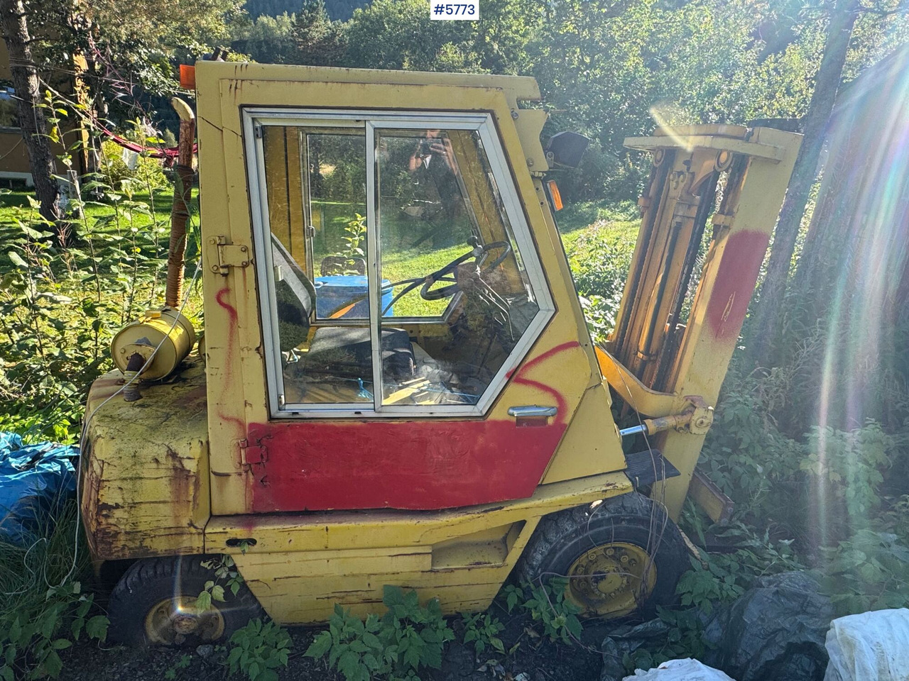 Toyota 02-3FD25 Truck. Repair object - رافعة شوكية: صور 1 Toyota 02-3FD25 Truck. Repair object - رافعة شوكية: صور 1