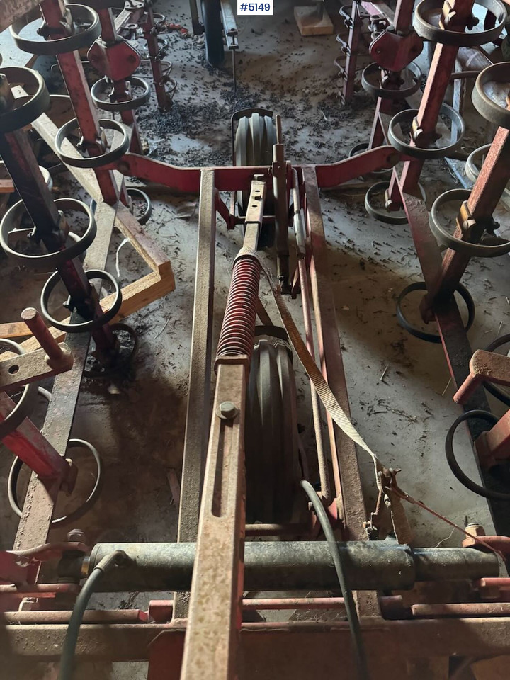 Väderstad harrow, 3.3 meters - ال معدات حراثه: صور 3 Väderstad harrow, 3.3 meters - ال معدات حراثه: صور 3