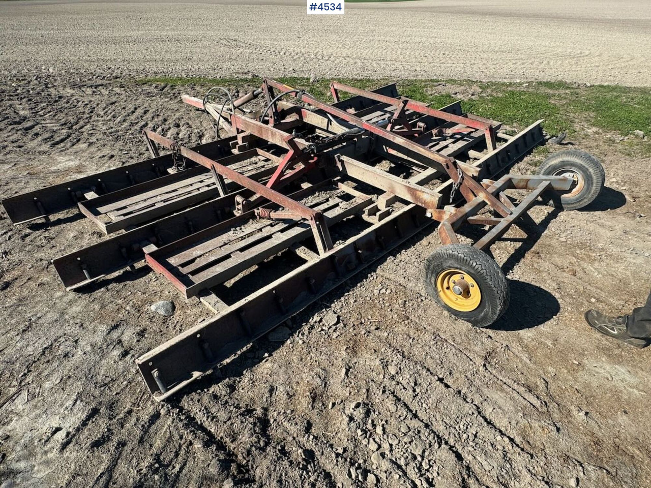 Väderstad harrow - ال معدات حراثه: صور 1 Väderstad harrow - ال معدات حراثه: صور 1