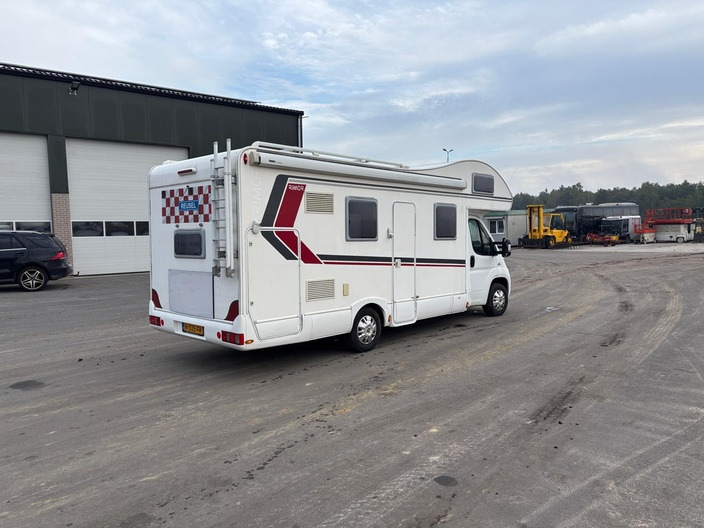 Rimor seal 9 - موتر هوم سقف عالي: صور 3 Rimor seal 9 - موتر هوم سقف عالي: صور 3