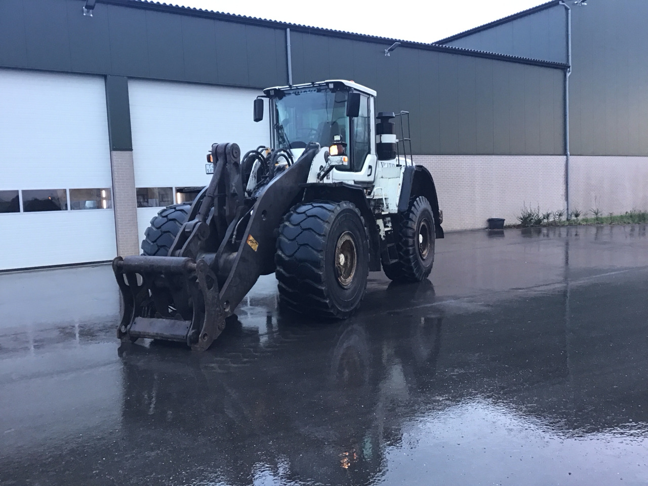 اللودر بعجل volvo 180F long boom: صور 11 اللودر بعجل volvo 180F long boom: صور 11