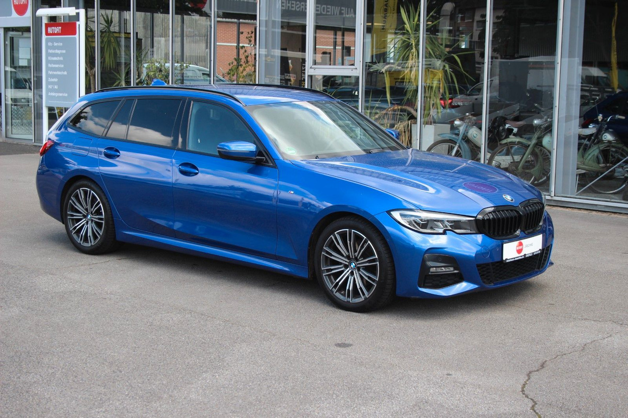 BMW 320 Touring d M Sport Laser Alcantara Harman Kar - سيارة ستيشن: صور 1 BMW 320 Touring d M Sport Laser Alcantara Harman Kar - سيارة ستيشن: صور 1