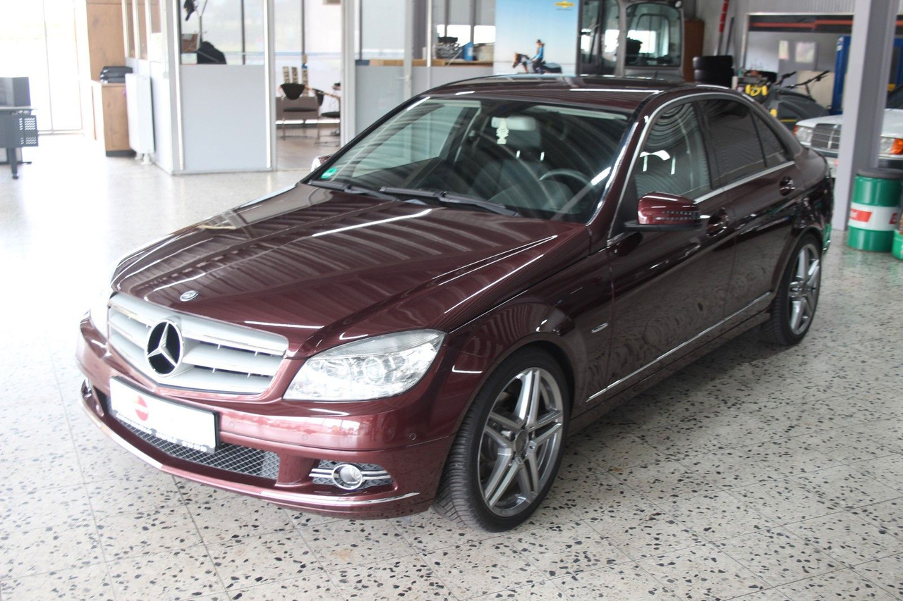 Mercedes-Benz C 230 Avantgarde Automatik sehr gepflegt! 130tKM - سيدان: صور 4 Mercedes-Benz C 230 Avantgarde Automatik sehr gepflegt! 130tKM - سيدان: صور 4