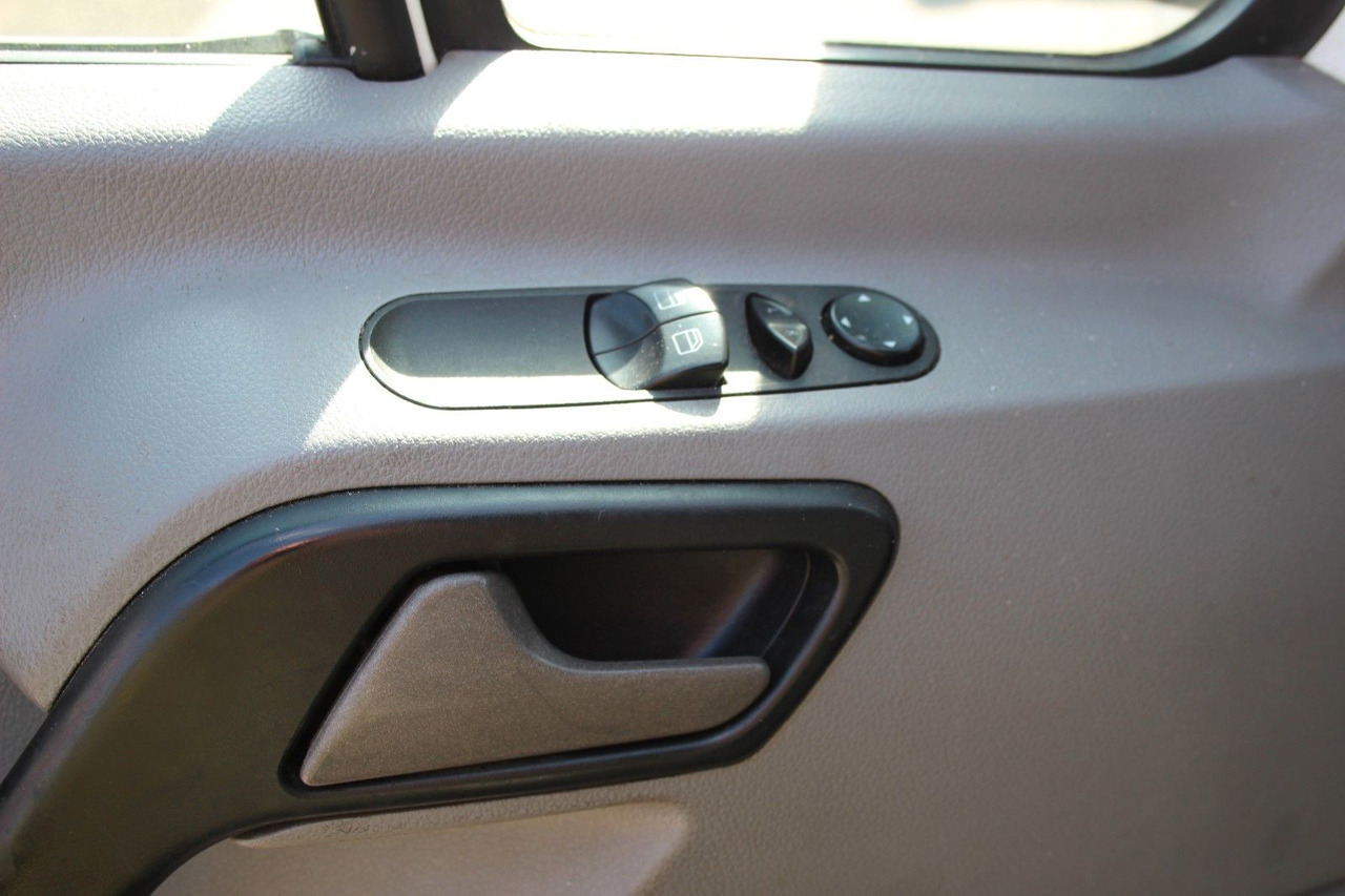 Volkswagen Crafter KÜHLUNG 35 L2H2 - ميكروباص: صور 5 Volkswagen Crafter KÜHLUNG 35 L2H2 - ميكروباص: صور 5