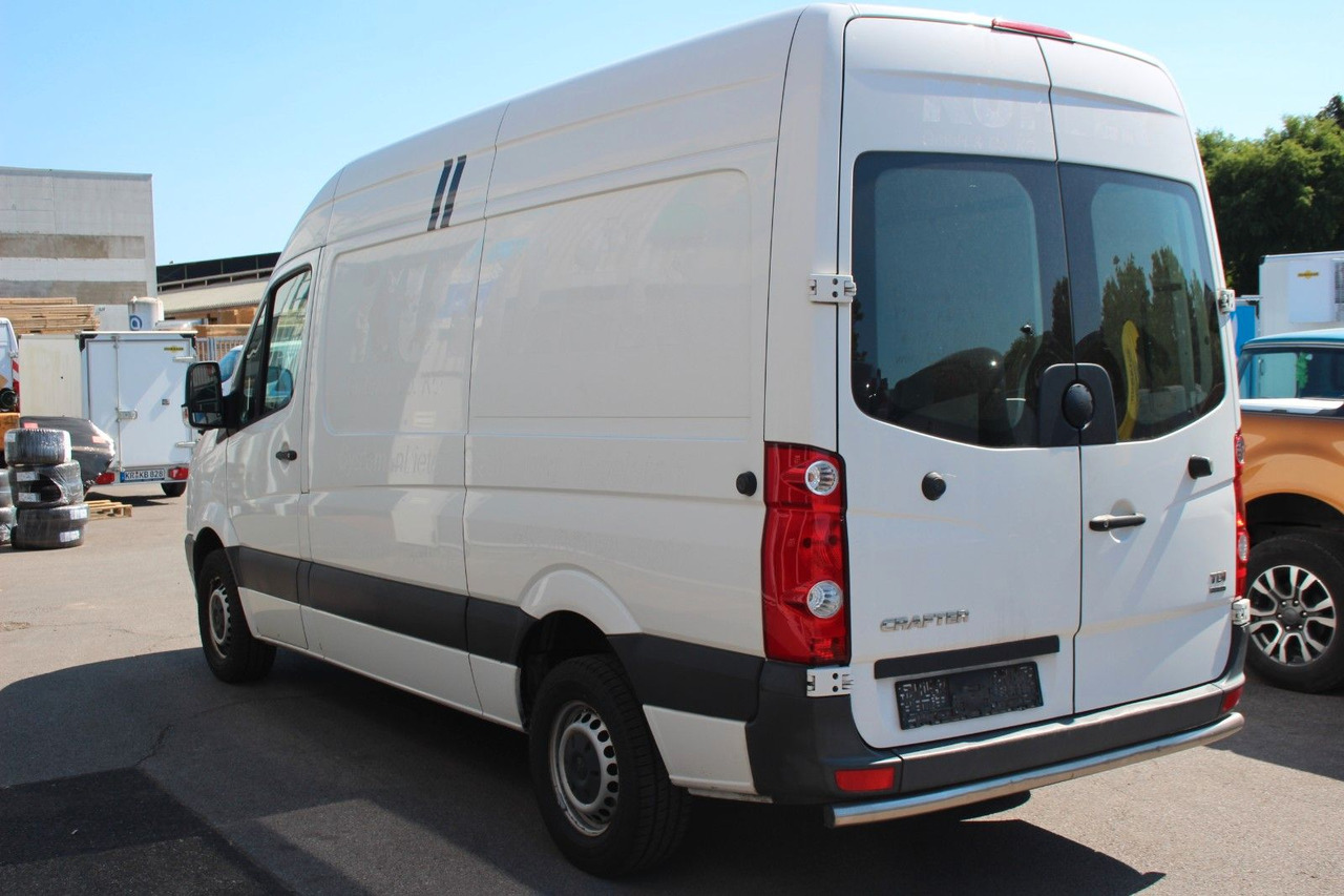 Volkswagen Crafter Kasten 35 mittel L2H2 KLIMA 1.Hand - ميكروباص: صور 3 Volkswagen Crafter Kasten 35 mittel L2H2 KLIMA 1.Hand - ميكروباص: صور 3