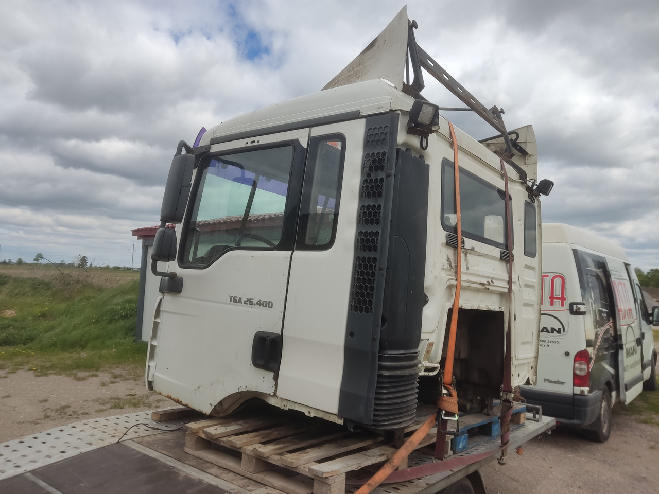 MAN cab F99/L17 - الكبائن: صور 3 MAN cab F99/L17 - الكبائن: صور 3