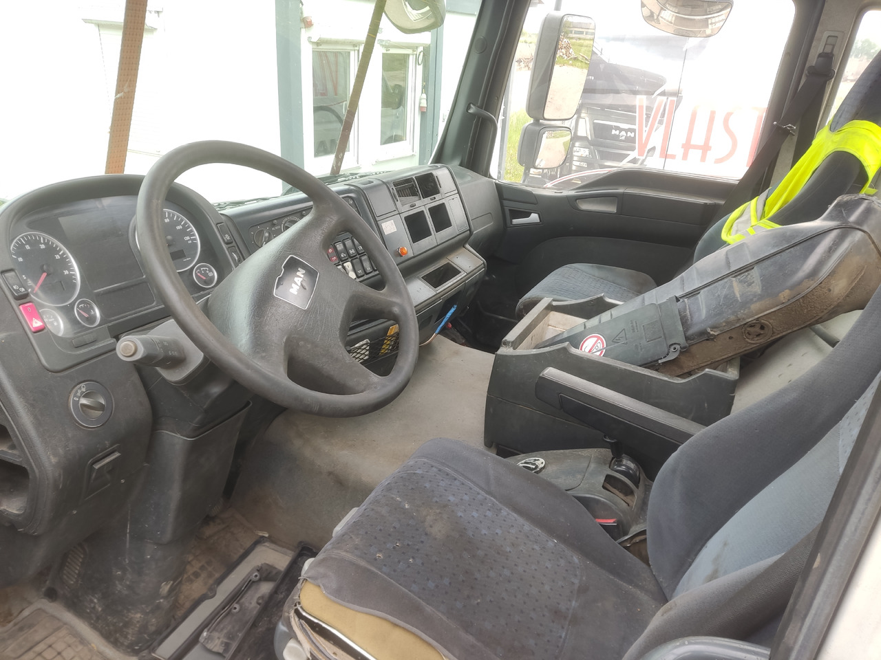 MAN cab F99/L17 - الكبائن: صور 4 MAN cab F99/L17 - الكبائن: صور 4