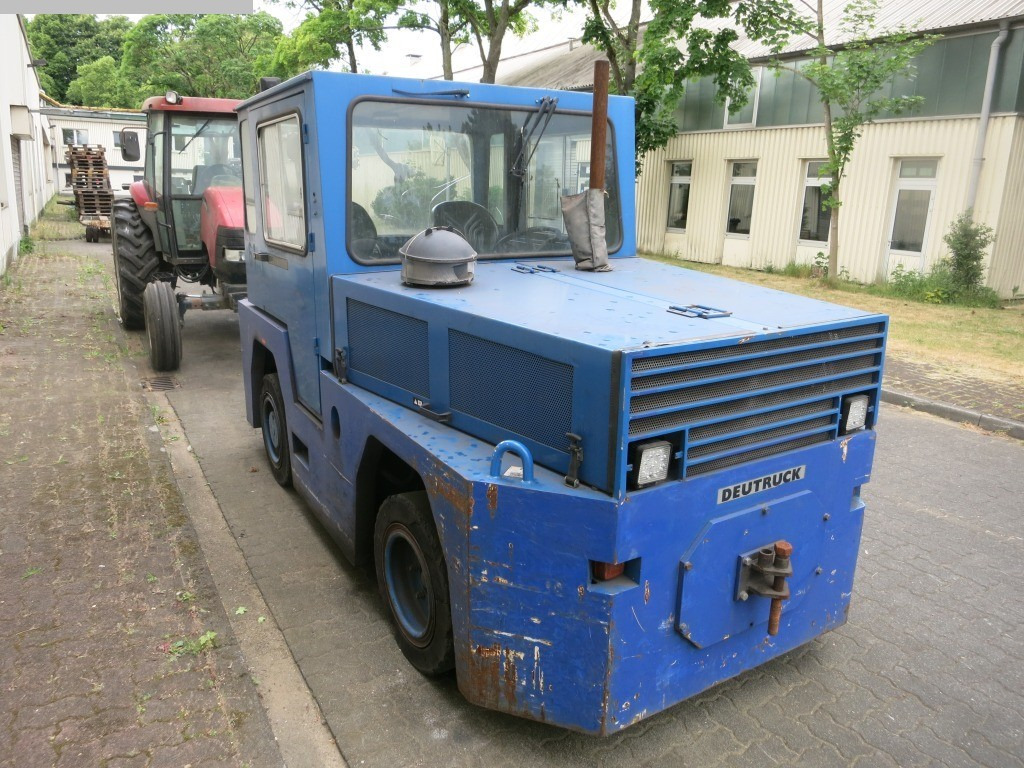 Deutruck DD120 - جرارات الأمتعة: صور 5 Deutruck DD120 - جرارات الأمتعة: صور 5