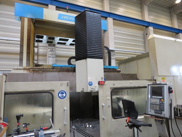 REM SC33-CNC-1S-MS-3H - مخرطة معدنية: صور 2 REM SC33-CNC-1S-MS-3H - مخرطة معدنية: صور 2