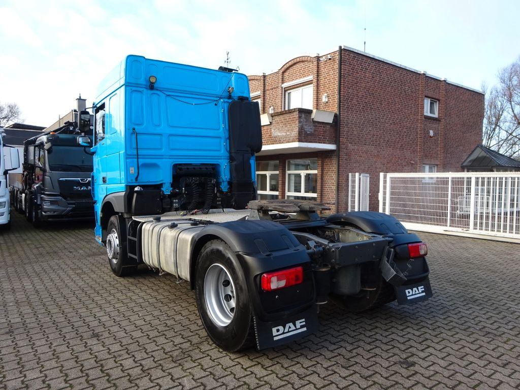 DAF XF 440 + Hydrl. Pumpe 4x2 - شاحنة جرار: صور 4 DAF XF 440 + Hydrl. Pumpe 4x2 - شاحنة جرار: صور 4