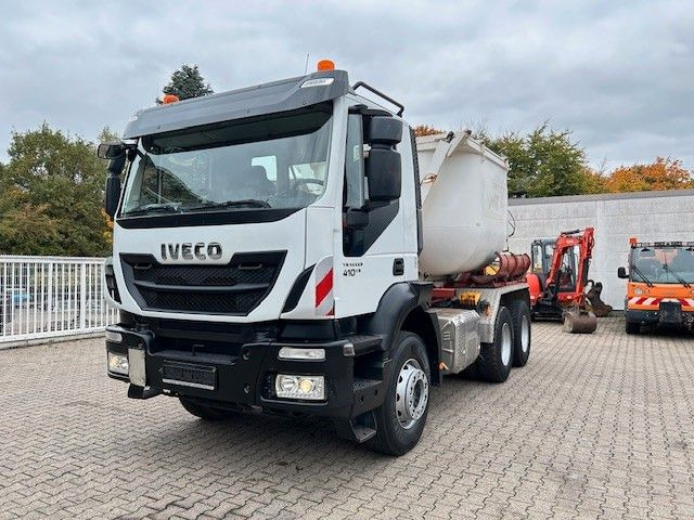 Iveco 410 TRAKKER Wechselsystem Kipper + Asphaltmulde - شاحنات قابلة للفك شاحنة: صور 1 Iveco 410 TRAKKER Wechselsystem Kipper + Asphaltmulde - شاحنات قابلة للفك شاحنة: صور 1