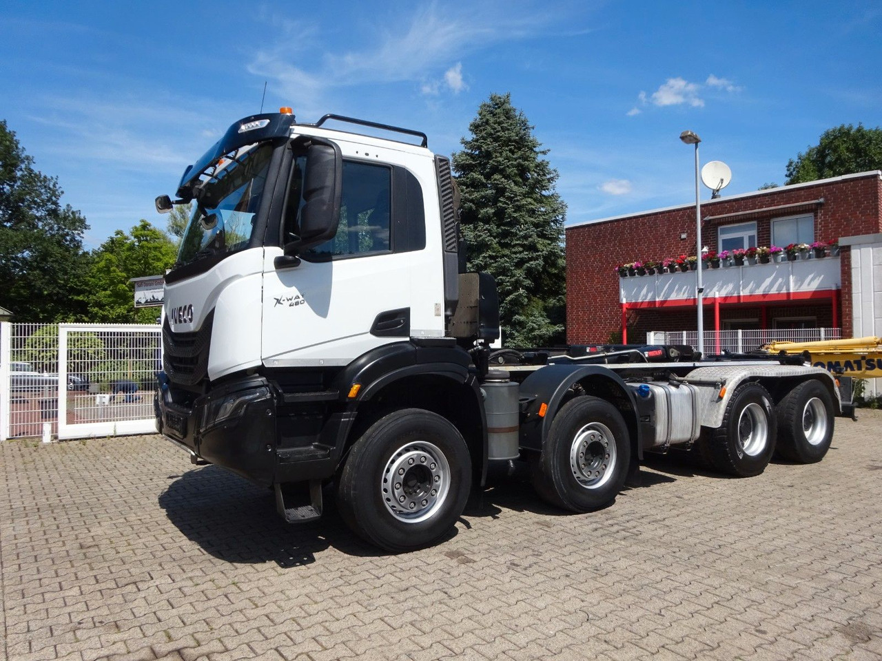 Iveco X-WAY 480 HIAB ABROLLER 8x4 - شاحنة ذات الخطاف: صور 4 Iveco X-WAY 480 HIAB ABROLLER 8x4 - شاحنة ذات الخطاف: صور 4