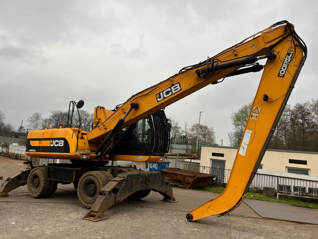 JCB JS 200 W Umschlagbagger - حفارة على عجلات: صور 2 JCB JS 200 W Umschlagbagger - حفارة على عجلات: صور 2