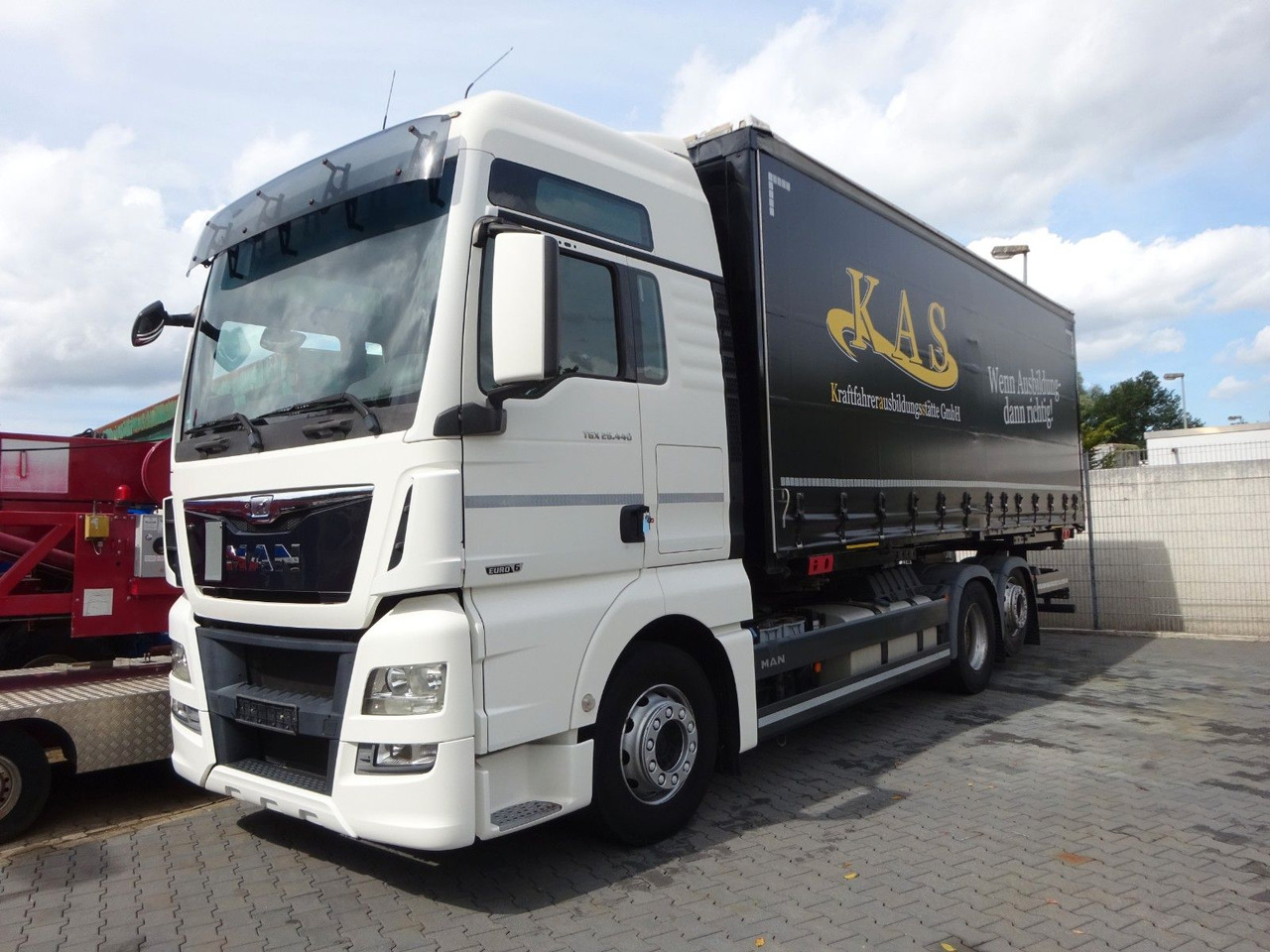 MAN 26.440 TGX BDF Wechselsystem 6x2 - شاحنات الحاويات/ جسم علوي قابل للتغيير شاحنة: صور 2 MAN 26.440 TGX BDF Wechselsystem 6x2 - شاحنات الحاويات/ جسم علوي قابل للتغيير شاحنة: صور 2