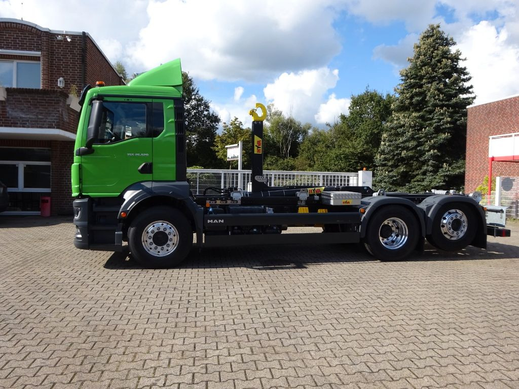 MAN 26.520 TGS HYVA Abroller 6x2 NEU !!! - شاحنة ذات الخطاف: صور 2 MAN 26.520 TGS HYVA Abroller 6x2 NEU !!! - شاحنة ذات الخطاف: صور 2