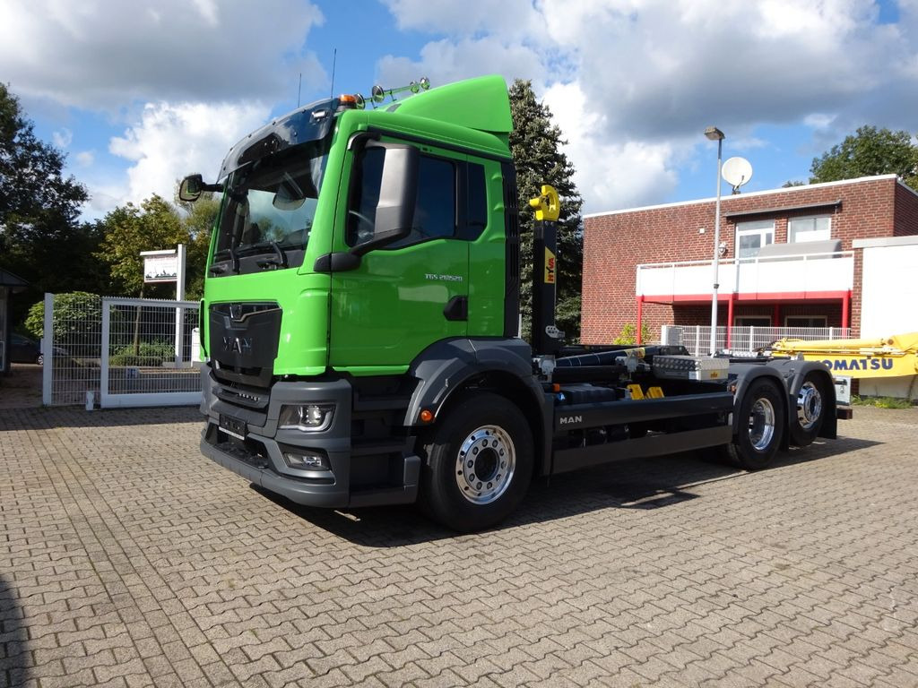 MAN 26.520 TGS HYVA Abroller 6x2 NEU !!! - شاحنة ذات الخطاف: صور 3 MAN 26.520 TGS HYVA Abroller 6x2 NEU !!! - شاحنة ذات الخطاف: صور 3