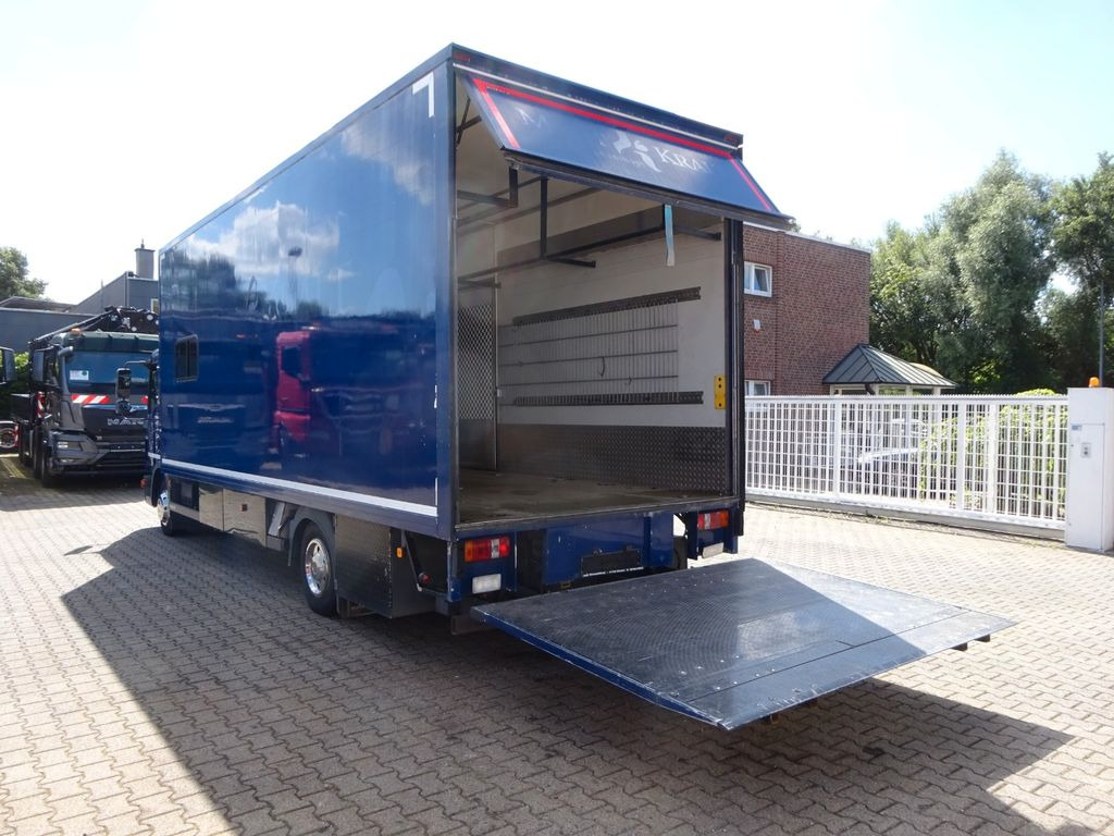 MAN 8.220 Koffer mit LBW als Wohnmobil ausgebaut 4x2 - بصندوق مغلق شاحنة: صور 5 MAN 8.220 Koffer mit LBW als Wohnmobil ausgebaut 4x2 - بصندوق مغلق شاحنة: صور 5