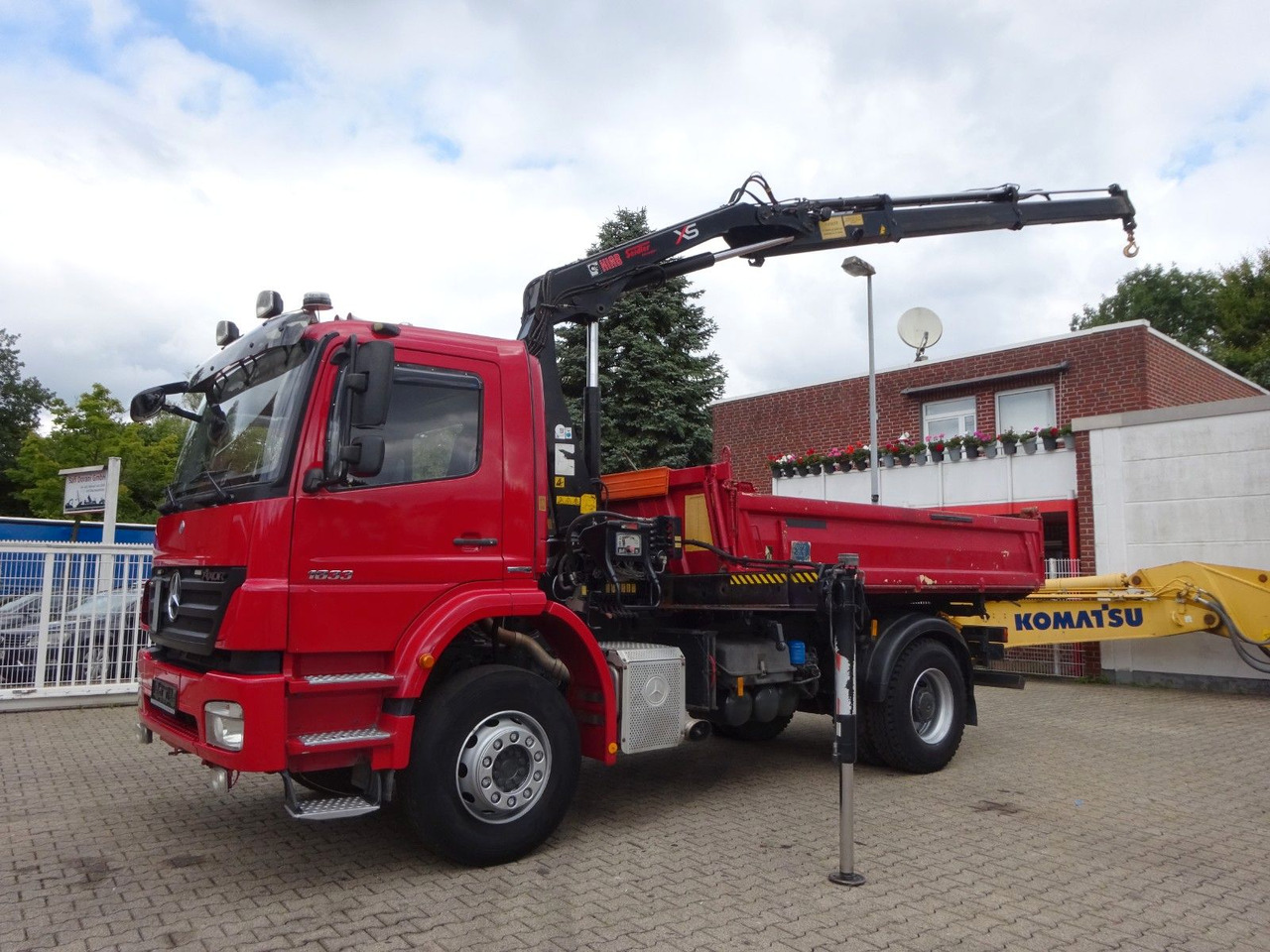 Mercedes-Benz 1833 Axor Meiller 3Skipper +HIAB 111 HIDUO +Funk - قلابات, شاحنة كرين: صور 4 Mercedes-Benz 1833 Axor Meiller 3Skipper +HIAB 111 HIDUO +Funk - قلابات, شاحنة كرين: صور 4