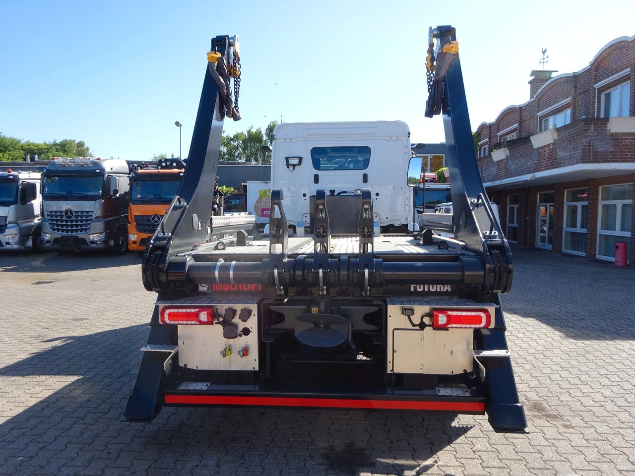 Mercedes-Benz 1840 Actros Absetzkipper NEUFAHRZEUG mit 1645 km - قلابات: صور 4 Mercedes-Benz 1840 Actros Absetzkipper NEUFAHRZEUG mit 1645 km - قلابات: صور 4