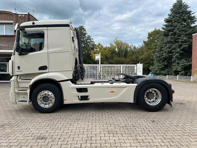 Mercedes-Benz 1848 Actros SZM mit Kipperpumpe 4x im Bestand - شاحنة جرار: صور 3 Mercedes-Benz 1848 Actros SZM mit Kipperpumpe 4x im Bestand - شاحنة جرار: صور 3