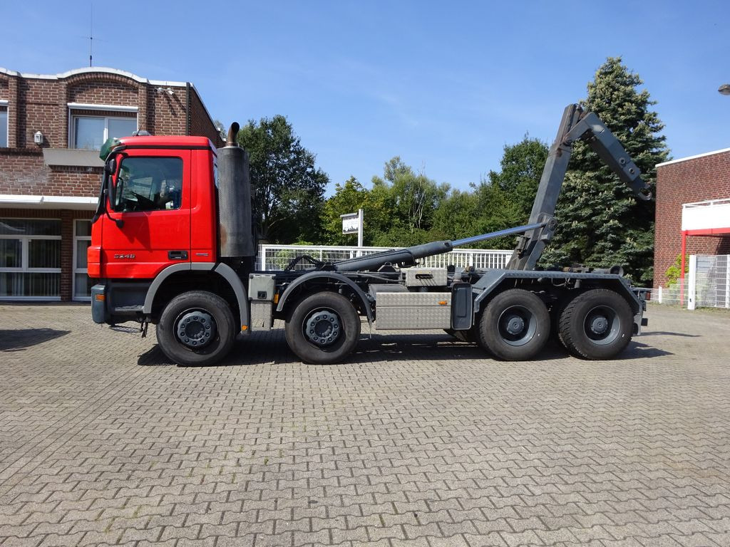 Mercedes-Benz 3246 Actros Abroller K45 8x4 Knickhacken - شاحنة ذات الخطاف: صور 3 Mercedes-Benz 3246 Actros Abroller K45 8x4 Knickhacken - شاحنة ذات الخطاف: صور 3