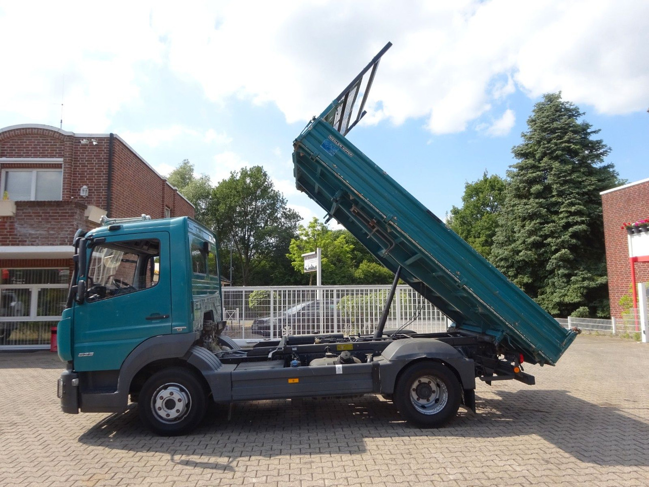 Mercedes-Benz 823 Atego MEILLER 3Skipper 4x2 - قلاب صغير: صور 5 Mercedes-Benz 823 Atego MEILLER 3Skipper 4x2 - قلاب صغير: صور 5