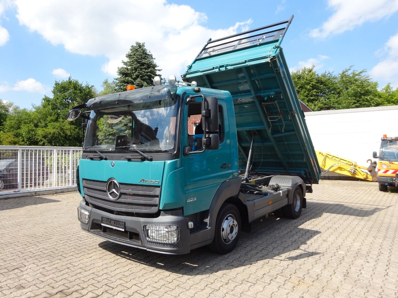 Mercedes-Benz 823 Atego MEILLER 3Skipper 4x2 - قلاب صغير: صور 1 Mercedes-Benz 823 Atego MEILLER 3Skipper 4x2 - قلاب صغير: صور 1