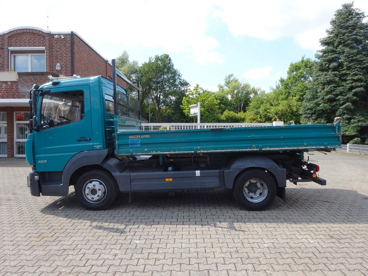 Mercedes-Benz 823 Atego MEILLER 3Skipper 4x2 - قلاب صغير: صور 4 Mercedes-Benz 823 Atego MEILLER 3Skipper 4x2 - قلاب صغير: صور 4