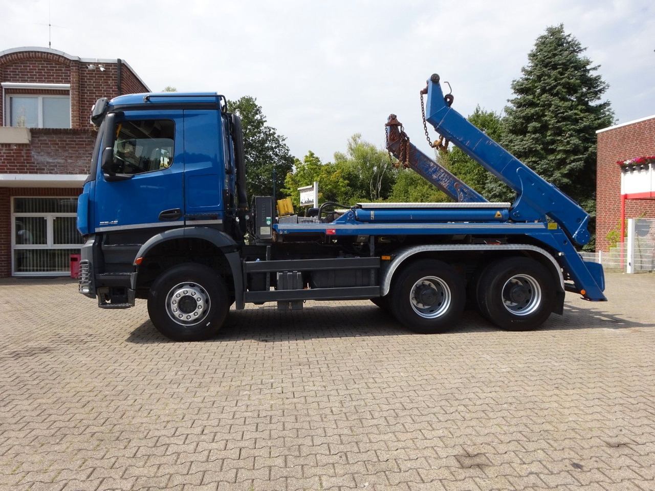 Mercedes-Benz Arocs 2645 Absetzkipper MEILLER 6x4 - قلابات: صور 3 Mercedes-Benz Arocs 2645 Absetzkipper MEILLER 6x4 - قلابات: صور 3