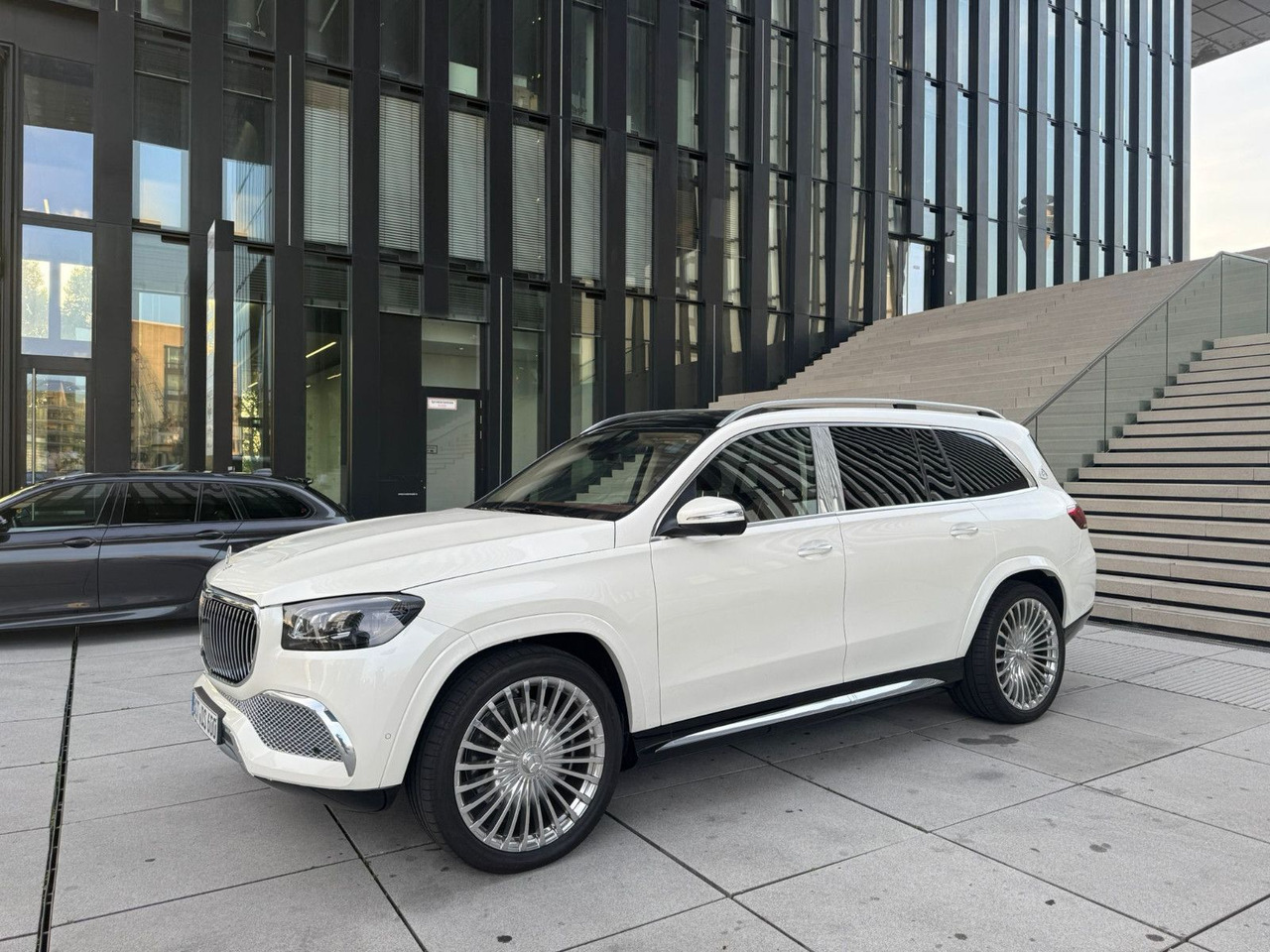 Mercedes-Benz GLS 600 Maybach 4Matic | 23 ZOLL | BURMESTER Mercedes-Benz GLS 600 Maybach 4Matic | 23 ZOLL | BURMESTER - سيارة دفع رباعي: صور 1 Mercedes-Benz GLS 600 Maybach 4Matic | 23 ZOLL | BURMESTER Mercedes-Benz GLS 600 Maybach 4Matic | 23 ZOLL | BURMESTER - سيارة دفع رباعي: صور 1