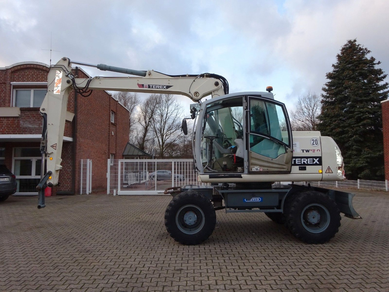 Terex ATLAS TW130 Terex ATLAS TW130 - حفارة على عجلات: صور 1 Terex ATLAS TW130 Terex ATLAS TW130 - حفارة على عجلات: صور 1