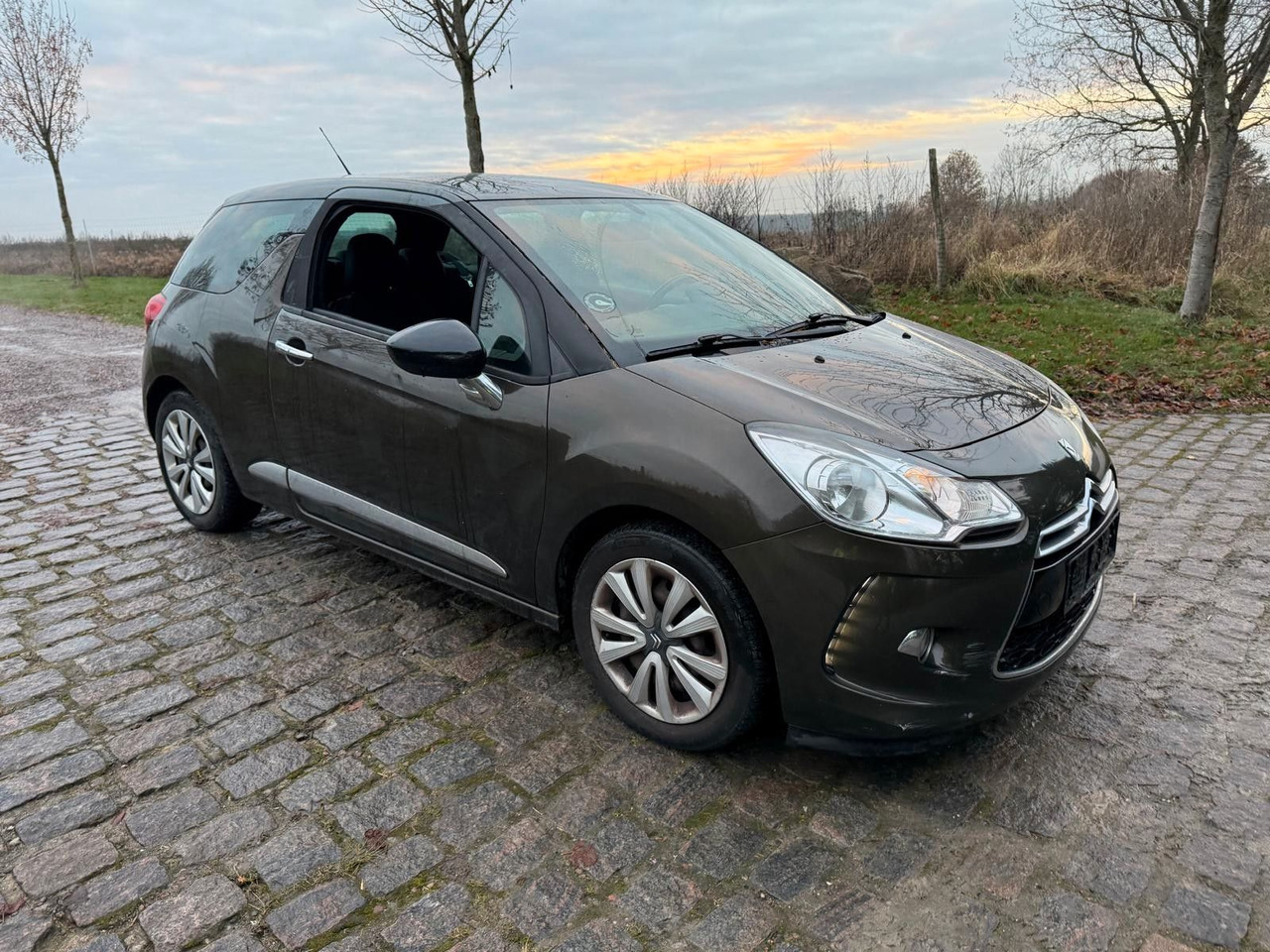 Citroën DS3 Sport - سيارة: صور 4 Citroën DS3 Sport - سيارة: صور 4