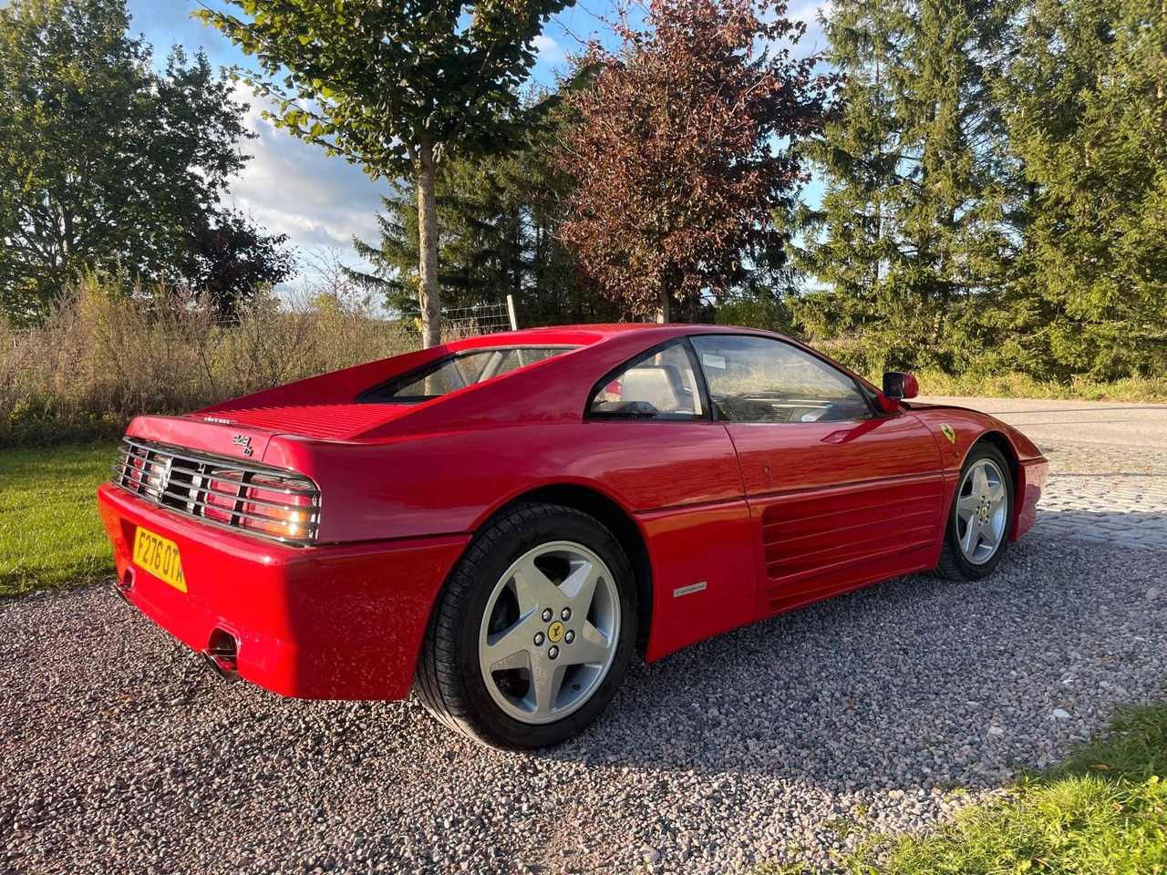 Ferrari 348 TB - كوبيه: صور 5 Ferrari 348 TB - كوبيه: صور 5