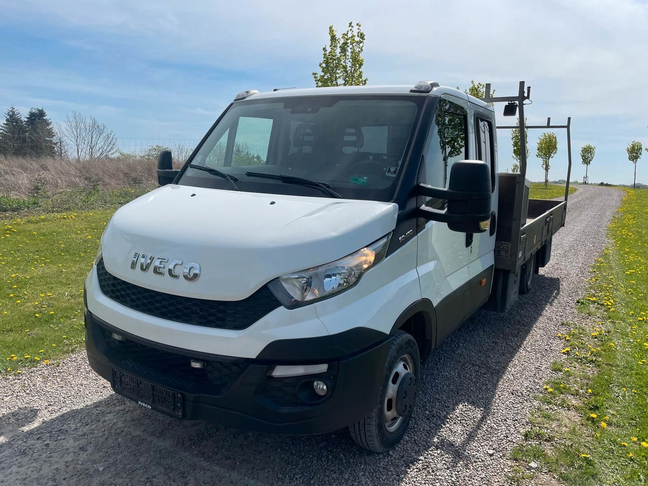 Iveco Daily 3.0 Fahrgestell Doppelkabine 50 C *Crane* - الشاحنات الصغيرة المسطحة, الشاحنات الصغيرة كابينة مزدوجة: صور 3 Iveco Daily 3.0 Fahrgestell Doppelkabine 50 C *Crane* - الشاحنات الصغيرة المسطحة, الشاحنات الصغيرة كابينة مزدوجة: صور 3