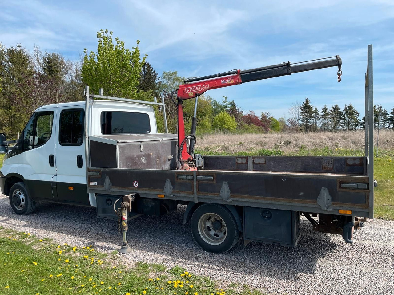 Iveco Daily 3.0 Fahrgestell Doppelkabine 50 C *Crane* - الشاحنات الصغيرة المسطحة, الشاحنات الصغيرة كابينة مزدوجة: صور 1 Iveco Daily 3.0 Fahrgestell Doppelkabine 50 C *Crane* - الشاحنات الصغيرة المسطحة, الشاحنات الصغيرة كابينة مزدوجة: صور 1
