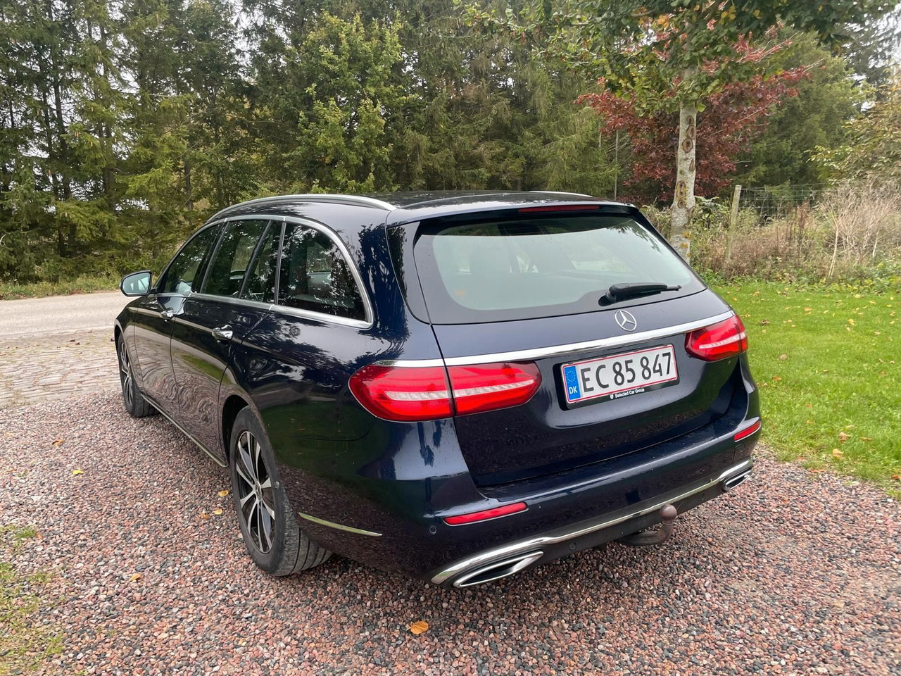 Mercedes-Benz E 220 T-Modell E 220 d *4Matic* - سيارة ستيشن: صور 3 Mercedes-Benz E 220 T-Modell E 220 d *4Matic* - سيارة ستيشن: صور 3