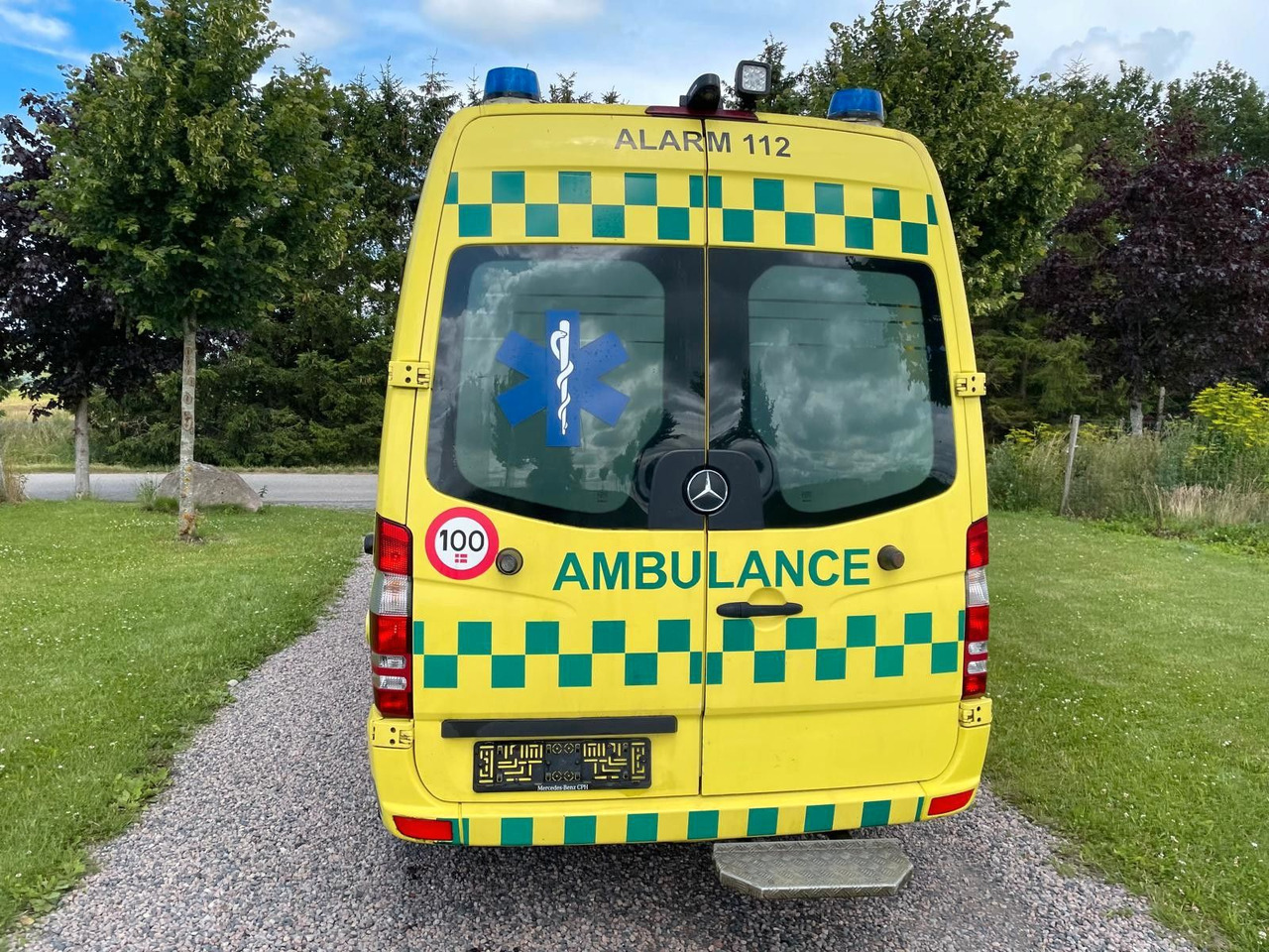 Mercedes-Benz Sprinter II Kasten 316 CDI Aut *Ambulance - سيارة إسعاف: صور 4 Mercedes-Benz Sprinter II Kasten 316 CDI Aut *Ambulance - سيارة إسعاف: صور 4