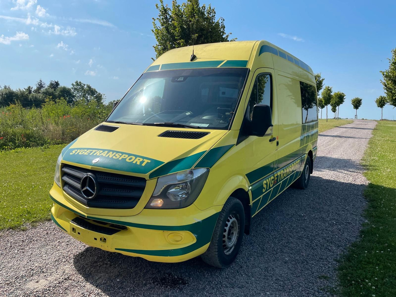 Mercedes-Benz Sprinter II Kasten 316 CDI Aut - سيارة إسعاف: صور 1 Mercedes-Benz Sprinter II Kasten 316 CDI Aut - سيارة إسعاف: صور 1