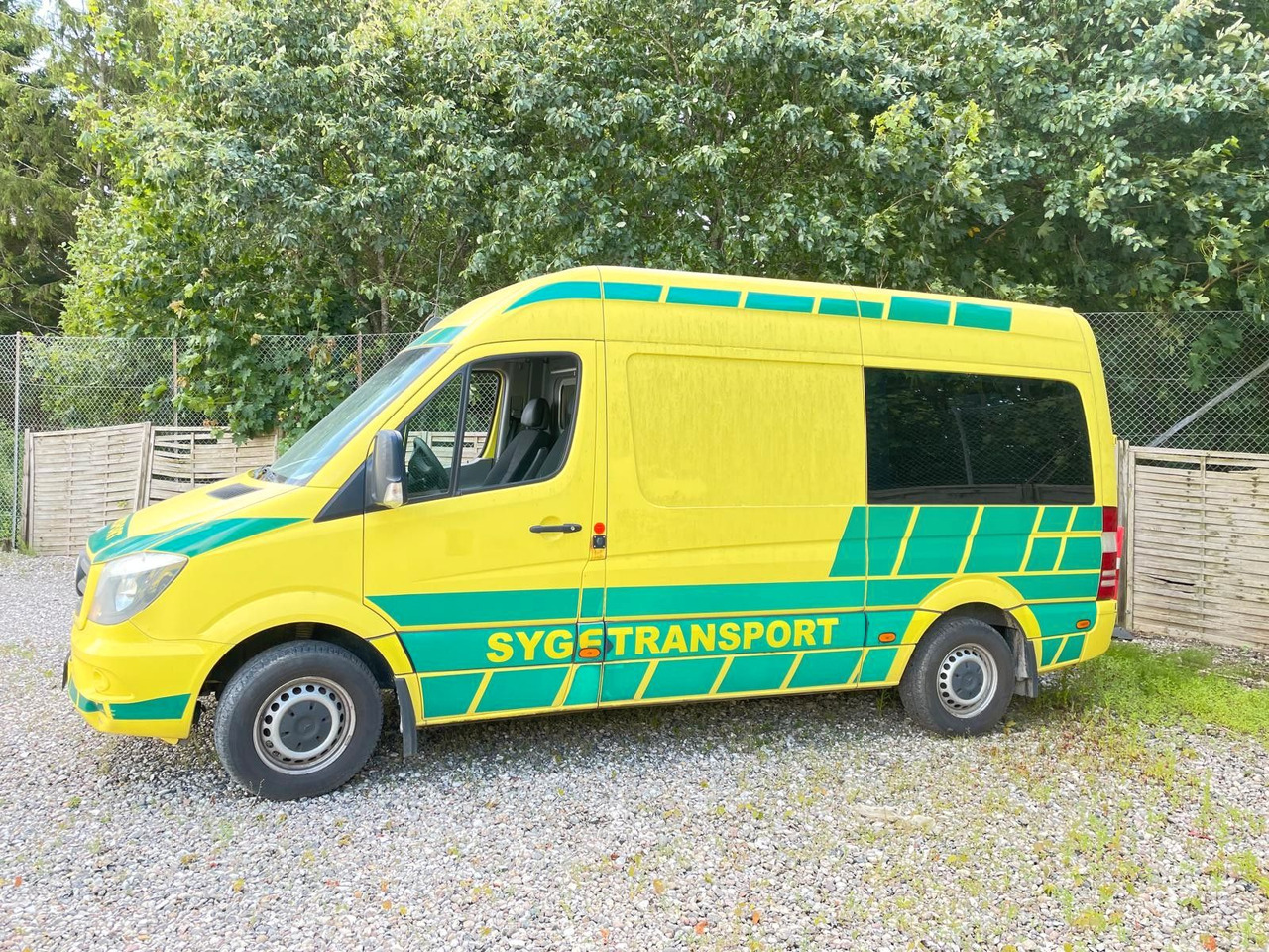 Mercedes-Benz Sprinter II Kasten 316CDI Aut *Ambulance - سيارة إسعاف: صور 2 Mercedes-Benz Sprinter II Kasten 316CDI Aut *Ambulance - سيارة إسعاف: صور 2