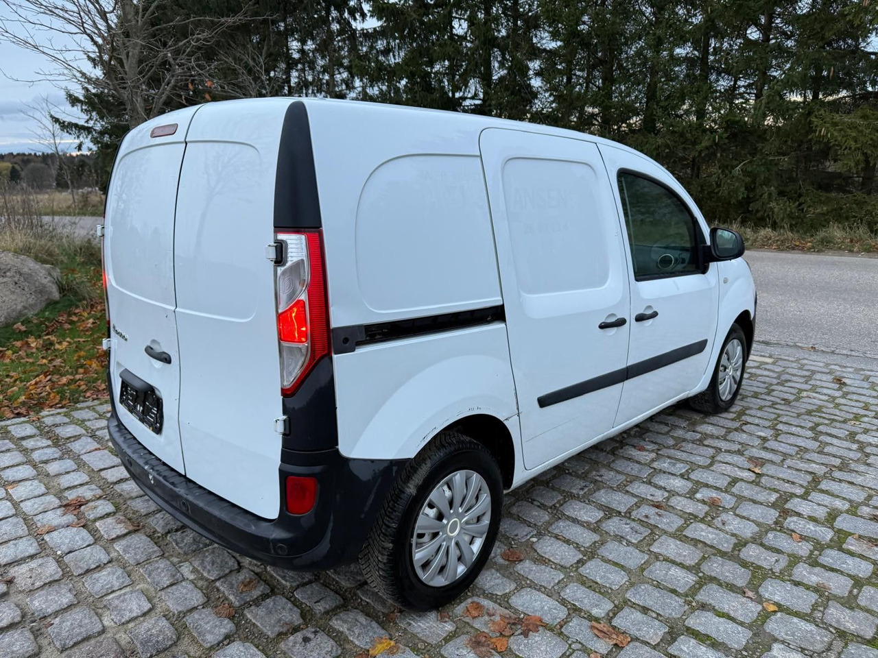 Renault Kangoo Rapid 1.5 dCi Basis *A/C - فان المدمجة: صور 4 Renault Kangoo Rapid 1.5 dCi Basis *A/C - فان المدمجة: صور 4