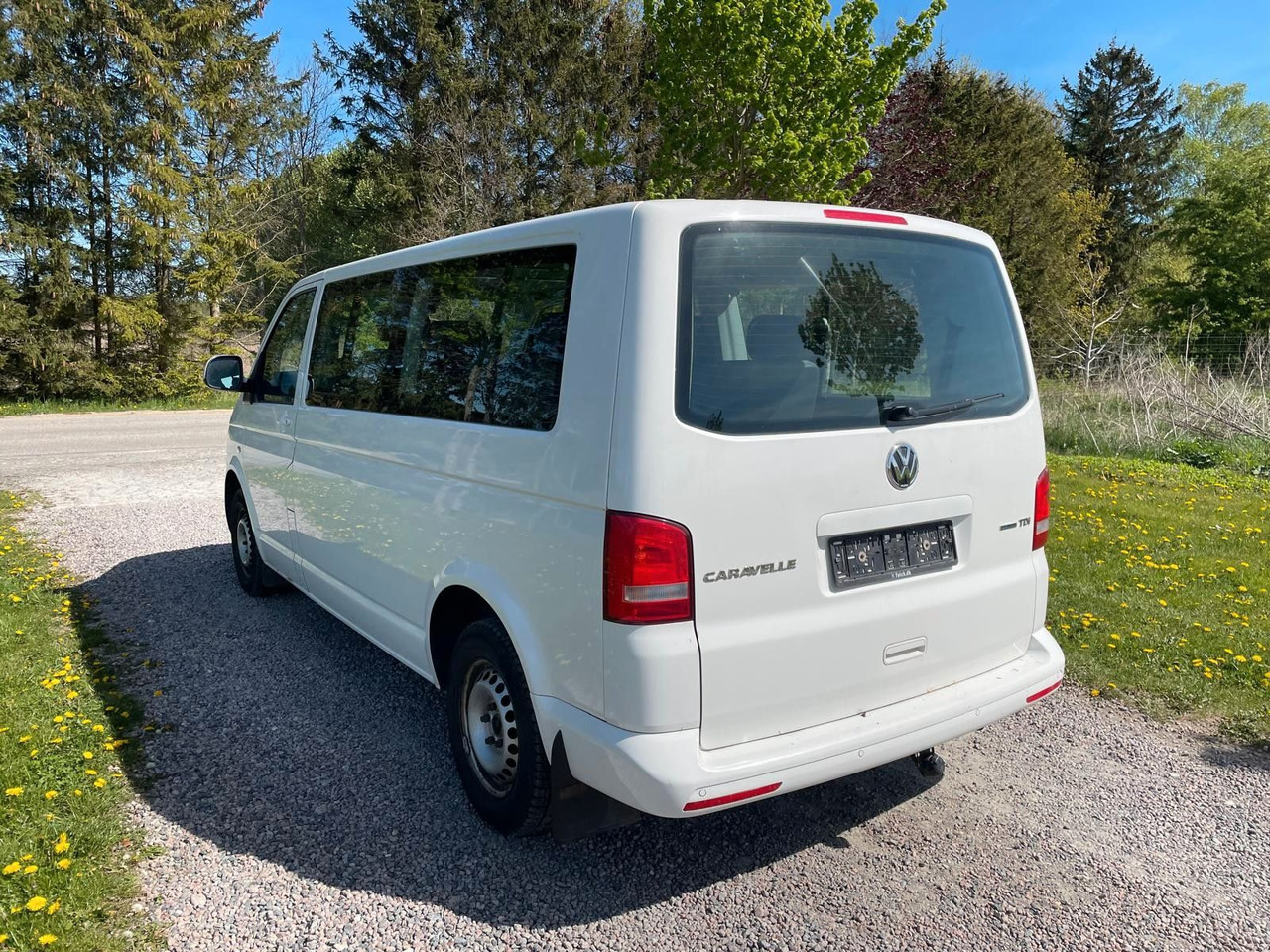 Volkswagen T5 Transporter Bus Caravelle Comfortline lang - ميكروباص: صور 3 Volkswagen T5 Transporter Bus Caravelle Comfortline lang - ميكروباص: صور 3