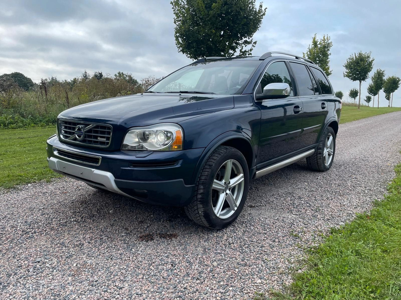 Volvo XC 90 XC90 D5 R-Design Geartronic - سيارة دفع رباعي: صور 1 Volvo XC 90 XC90 D5 R-Design Geartronic - سيارة دفع رباعي: صور 1