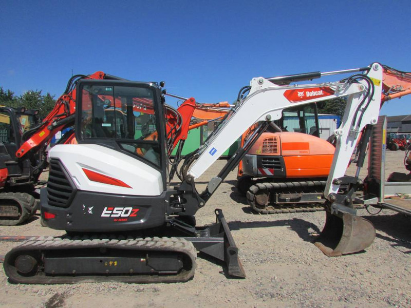 Bobcat E 50 Z 42.500 EUR - حفارة مصغرة: صور 1 Bobcat E 50 Z 42.500 EUR - حفارة مصغرة: صور 1