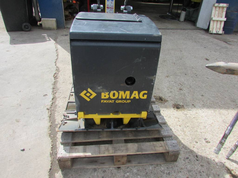 Bomag BPR 50/55 D Rüttelplatte 6.500 EUR - صفائح اهتزازية: صور 4 Bomag BPR 50/55 D Rüttelplatte 6.500 EUR - صفائح اهتزازية: صور 4
