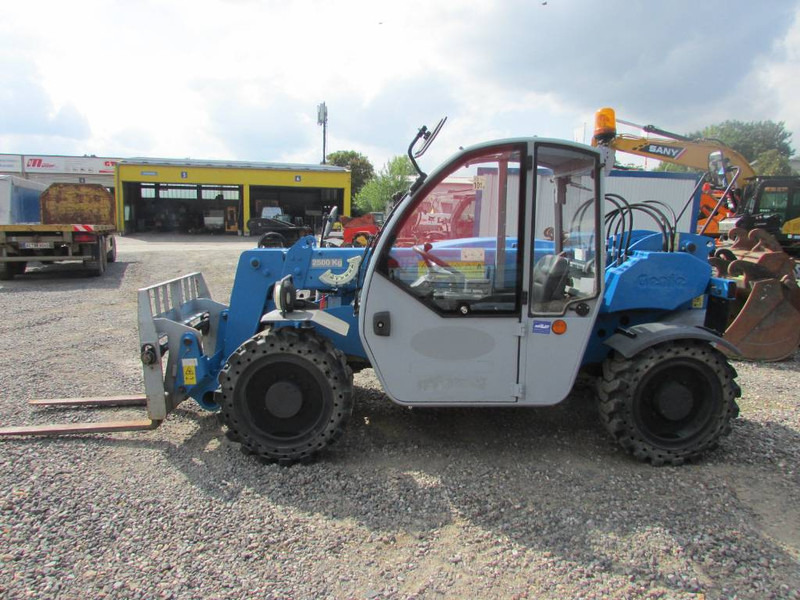 Genie GTH 2506 Teleskoplader 27.500 EUR - رافعة تلسكوبية: صور 1 Genie GTH 2506 Teleskoplader 27.500 EUR - رافعة تلسكوبية: صور 1