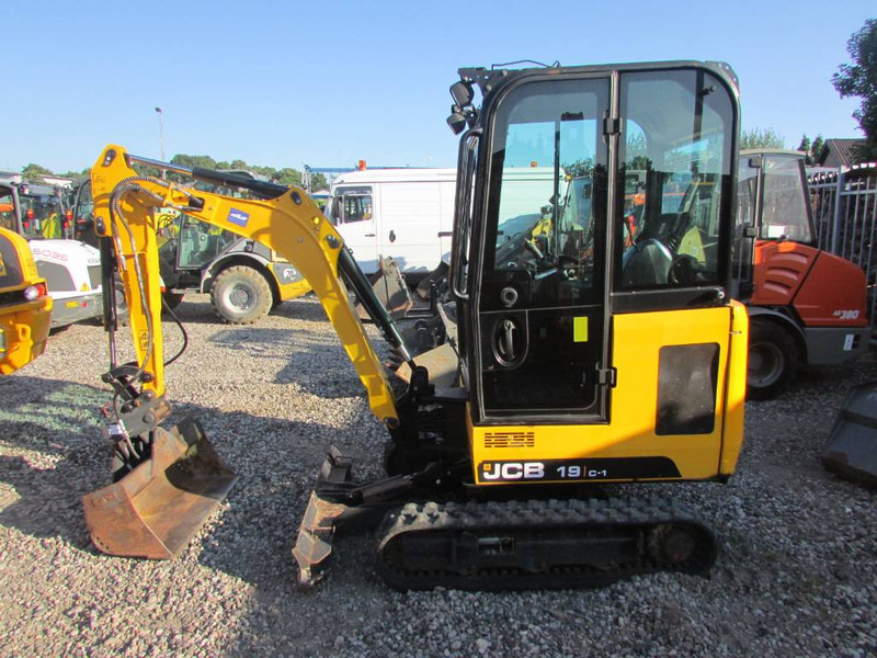 JCB 19 C-1 PC Minibagger 18.500 EUR - حفارة مصغرة: صور 1 JCB 19 C-1 PC Minibagger 18.500 EUR - حفارة مصغرة: صور 1