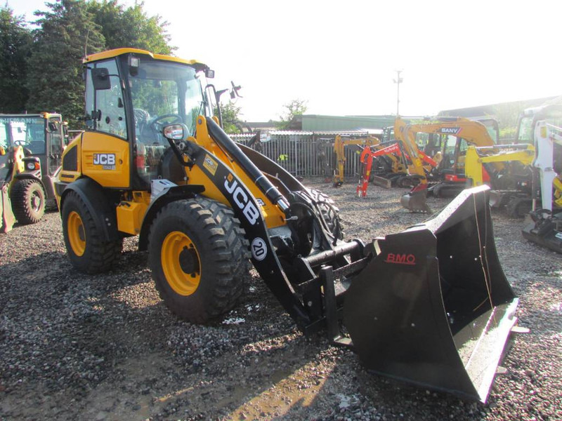 JCB 409 Radlader 46.500 EUR - اللودر بعجل: صور 5 JCB 409 Radlader 46.500 EUR - اللودر بعجل: صور 5