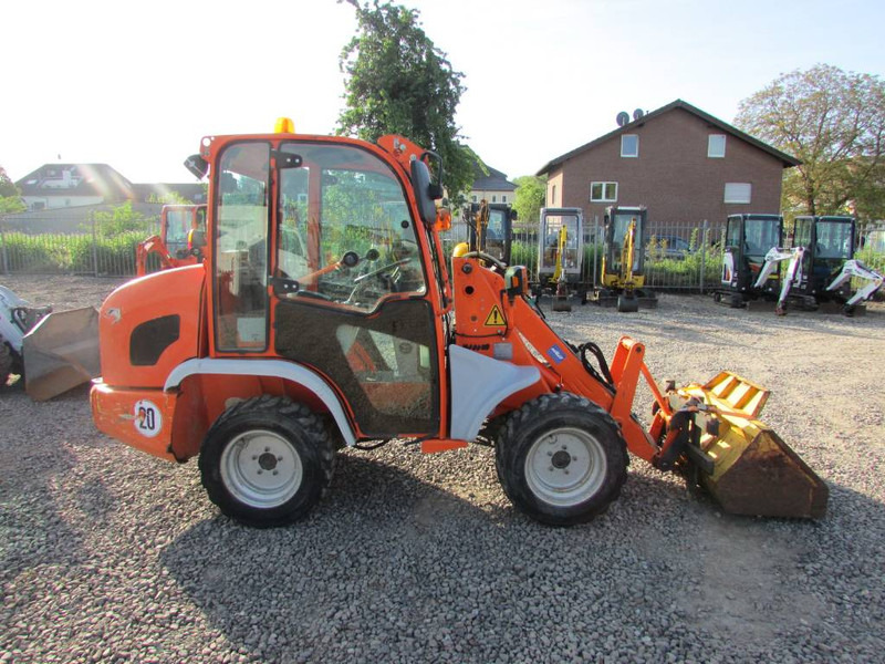 Kramer 5035 Radlader 20.000 EUR - اللودر بعجل: صور 5 Kramer 5035 Radlader 20.000 EUR - اللودر بعجل: صور 5